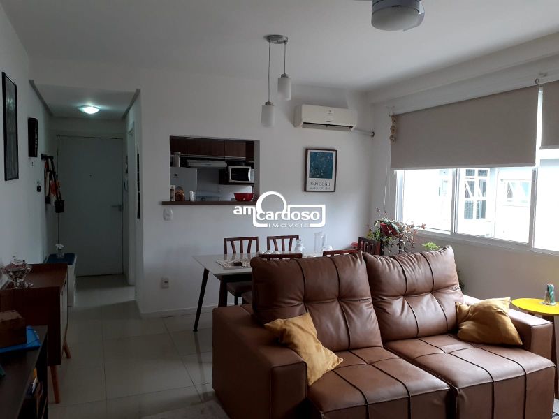 Apartamento com 2 quartos, 2 banheiros e 69m² à venda no bairro Santana, Porto Alegre
