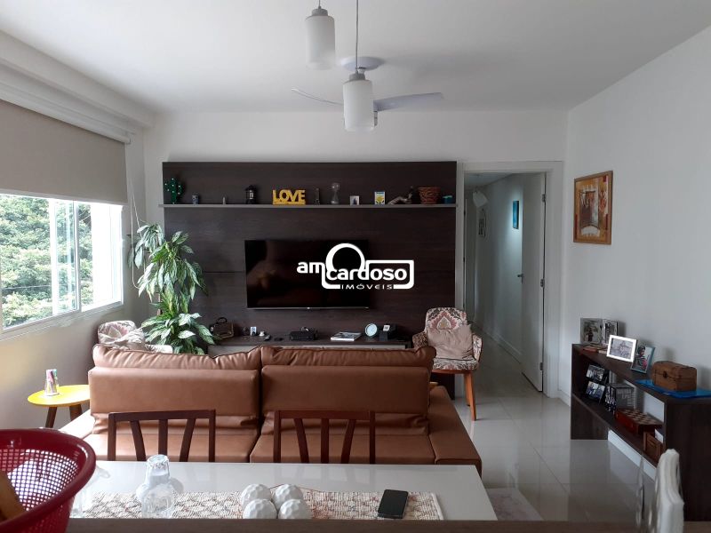 Apartamento com 2 quartos, 2 banheiros e 69m² à venda no bairro Santana, Porto Alegre