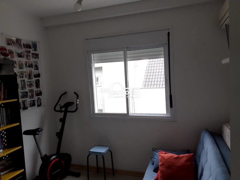 Apartamento com 2 quartos, 2 banheiros e 69m² à venda no bairro Santana, Porto Alegre