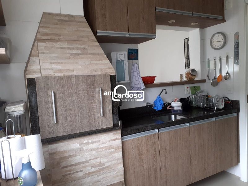 Apartamento com 2 quartos, 2 banheiros e 69m² à venda no bairro Santana, Porto Alegre