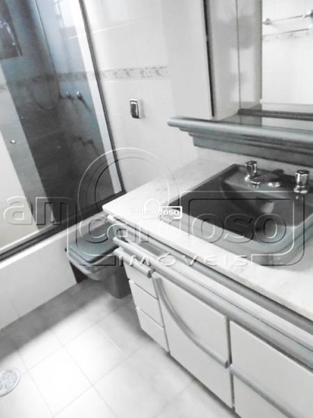 Apartamento com 3 quartos, 4 banheiros e 170m² à venda no bairro Jardim Lindoia, Porto Alegre