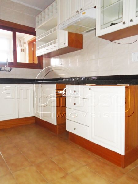 Apartamento com 3 quartos, 4 banheiros e 170m² à venda no bairro Jardim Lindoia, Porto Alegre