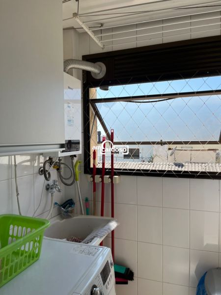 Apartamento com 3 quartos, 2 banheiros e 78m² à venda no bairro Cristo Redentor, Porto Alegre