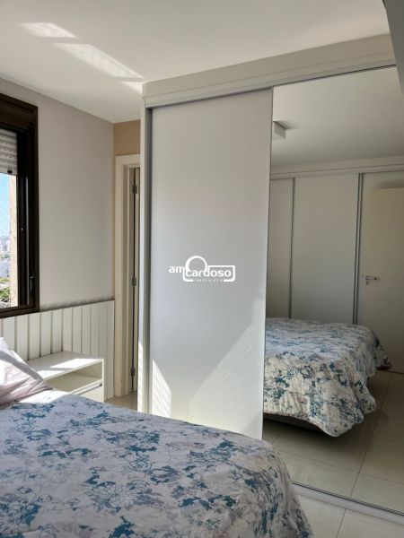 Apartamento com 3 quartos, 2 banheiros e 78m² à venda no bairro Cristo Redentor, Porto Alegre
