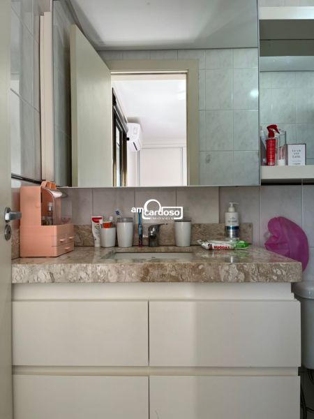 Apartamento com 3 quartos, 2 banheiros e 78m² à venda no bairro Cristo Redentor, Porto Alegre