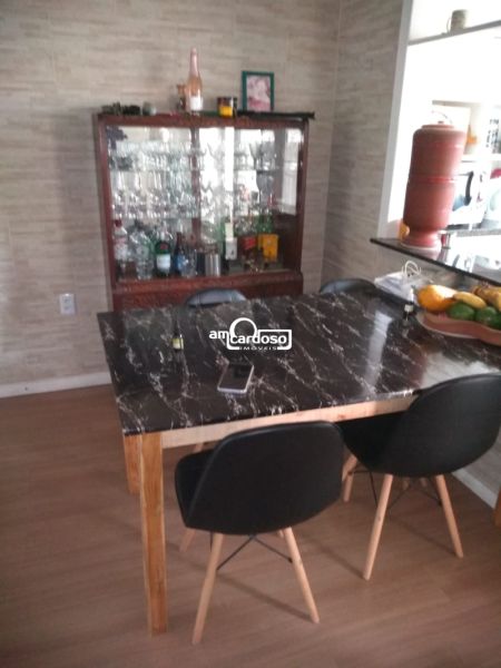 Sobrado com 2 quartos, 3 banheiros e 80m² à venda no bairro Jardim Algarve, Alvorada