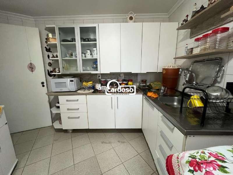 Apartamento com 2 quartos, 1 banheiro e 66m² à venda no bairro Cristo Redentor, Porto Alegre