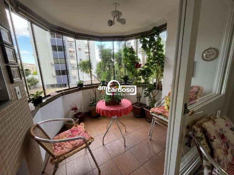 Apartamento com 2 quartos, 1 banheiro e 66m² à venda no bairro Cristo Redentor, Porto Alegre