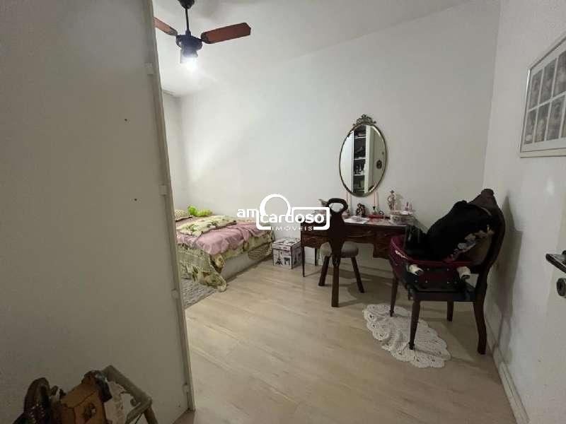 Apartamento com 2 quartos, 1 banheiro e 66m² à venda no bairro Cristo Redentor, Porto Alegre