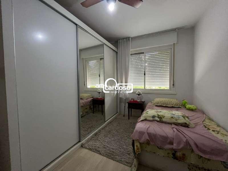 Apartamento com 2 quartos, 1 banheiro e 66m² à venda no bairro Cristo Redentor, Porto Alegre