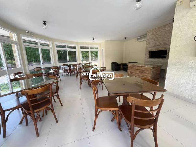 Apartamento com 2 quartos, 1 banheiro e 66m² à venda no bairro Cristo Redentor, Porto Alegre