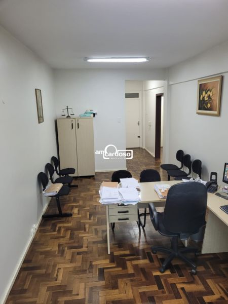 Sala com 1 banheiro e 21m² à venda no bairro Passo Dareia, Porto Alegre