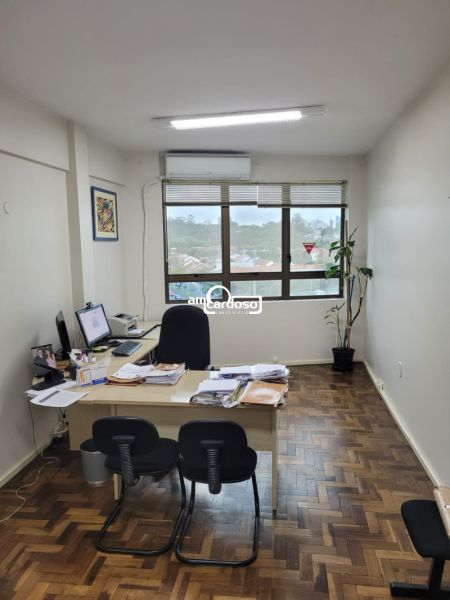 Sala com 1 banheiro e 21m² à venda no bairro Passo Dareia, Porto Alegre