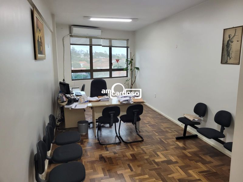 Sala com 1 banheiro e 21m² à venda no bairro Passo Dareia, Porto Alegre
