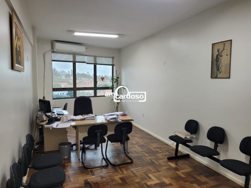 Sala com 1 banheiro e 21m² à venda no bairro Passo Dareia, Porto Alegre