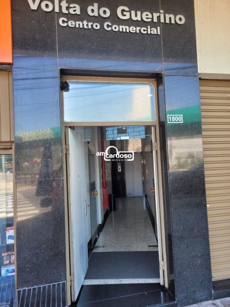 Sala com 1 banheiro e 21m² à venda no bairro Passo Dareia, Porto Alegre