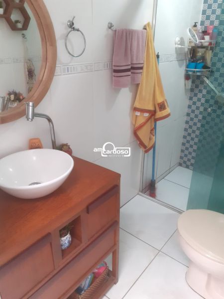 Casa com 3 quartos, 3 banheiros e 110m² à venda no bairro Parque dos Mayas, Porto Alegre