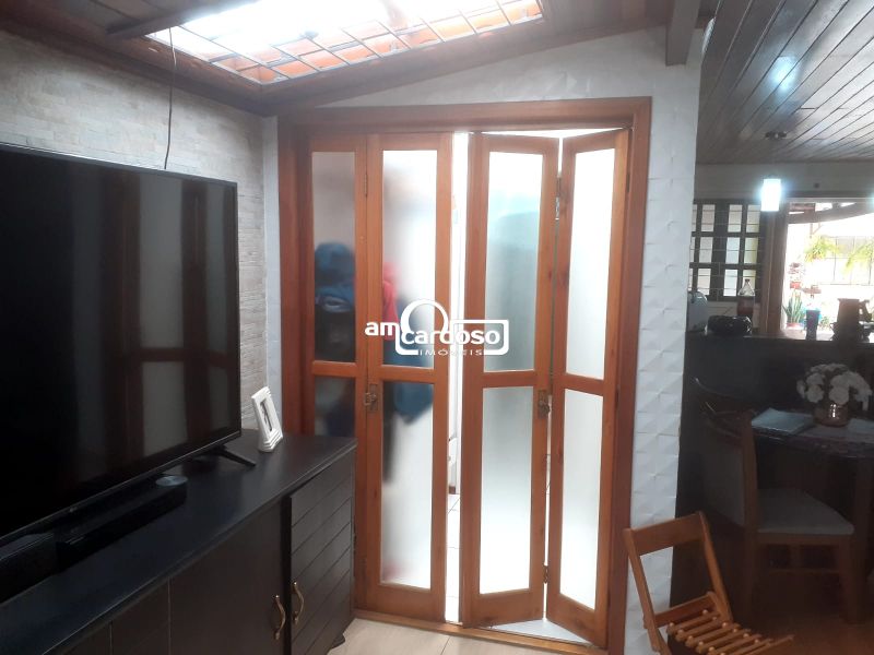 Casa com 3 quartos, 3 banheiros e 110m² à venda no bairro Parque dos Mayas, Porto Alegre
