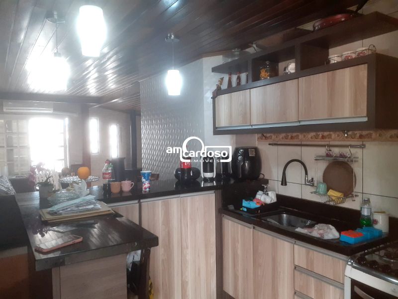 Casa com 3 quartos, 3 banheiros e 110m² à venda no bairro Parque dos Mayas, Porto Alegre