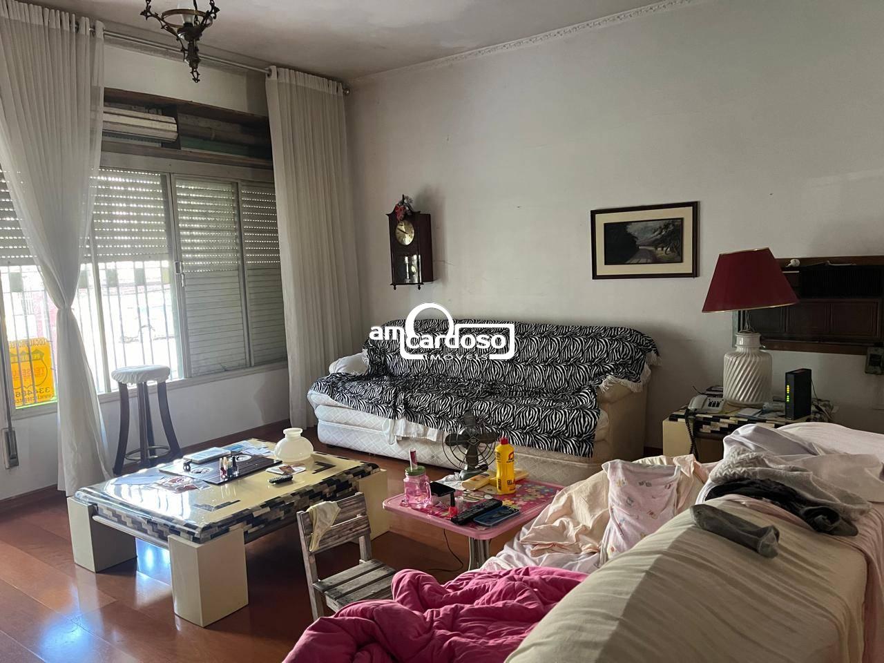 Casa com 4 quartos, 1 banheiro e 208m² à venda no bairro Jardim Lindoia, Porto Alegre