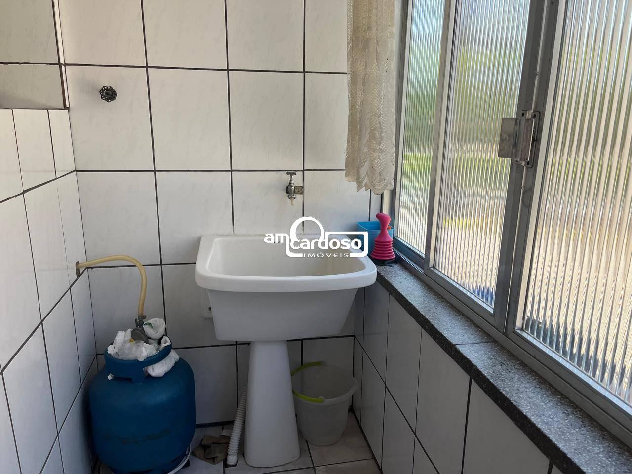 Apartamento com 2 quartos, 1 banheiro e 71m² à venda no bairro Sao Sebastiao, Porto Alegre