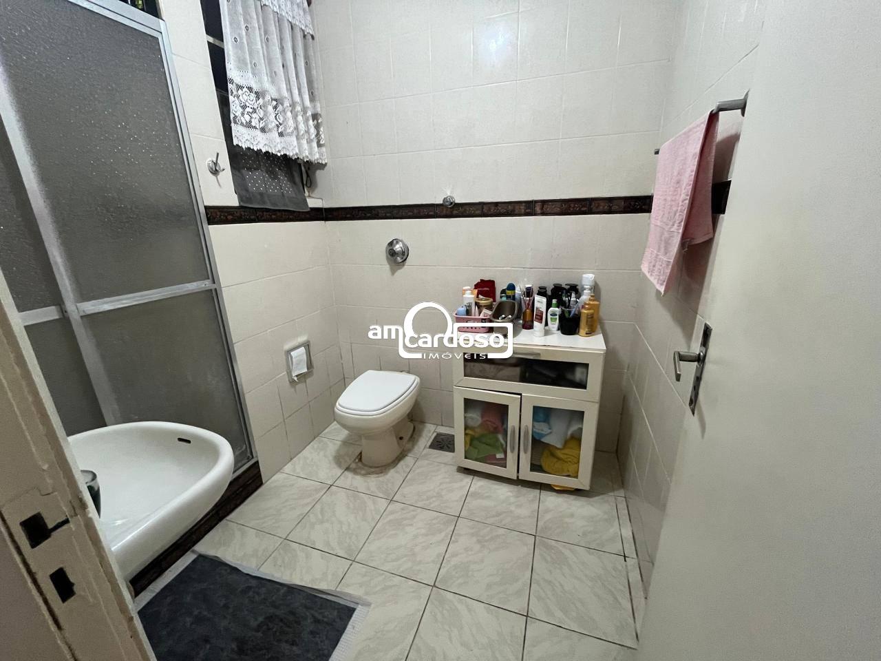 Apartamento com 2 quartos, 1 banheiro e 71m² à venda no bairro Sao Sebastiao, Porto Alegre