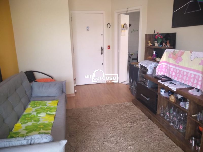 Apartamento com 1 quarto, 1 banheiro e 50m² à venda no bairro Jardim Itu Sabara, Porto Alegre