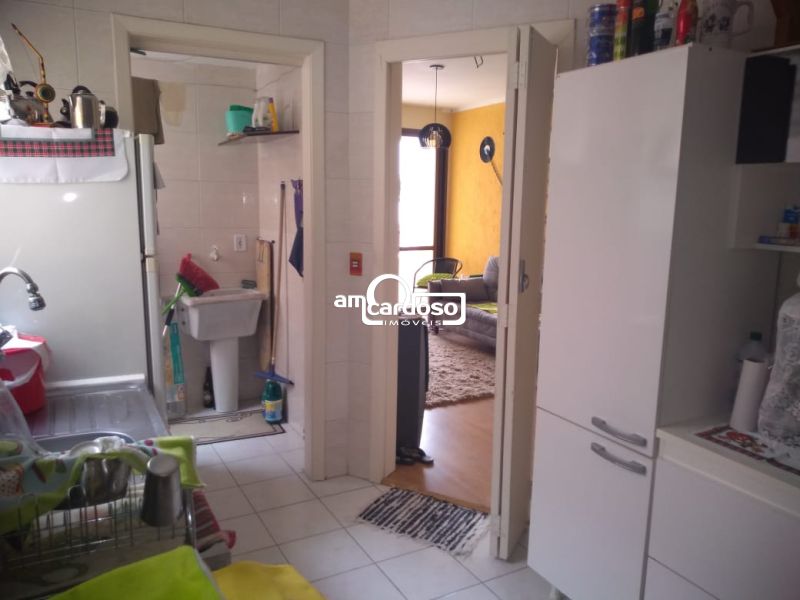 Apartamento com 1 quarto, 1 banheiro e 50m² à venda no bairro Jardim Itu Sabara, Porto Alegre
