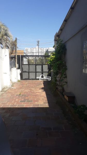 Casa com 3 quartos, 3 banheiros e 200m² à venda no bairro Sao Sebastiao, Porto Alegre