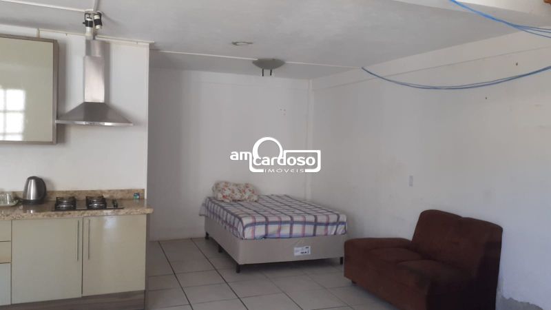 Casa com 3 quartos, 3 banheiros e 200m² à venda no bairro Sao Sebastiao, Porto Alegre