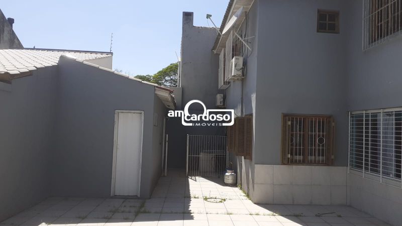 Casa com 3 quartos, 3 banheiros e 200m² à venda no bairro Sao Sebastiao, Porto Alegre