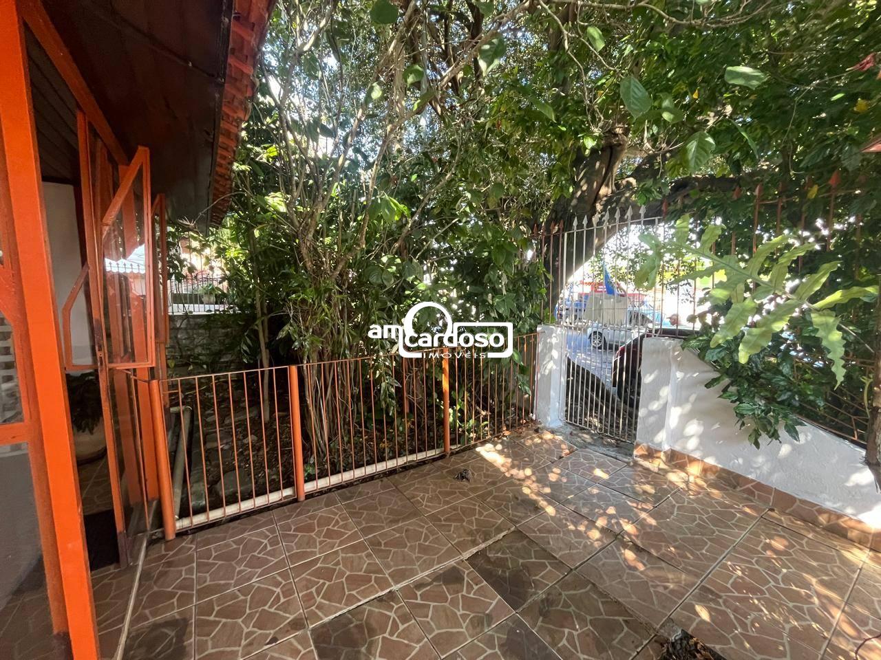 Casa com 3 quartos, 2 banheiros e 80m² à venda no bairro Aparecida, Alvorada