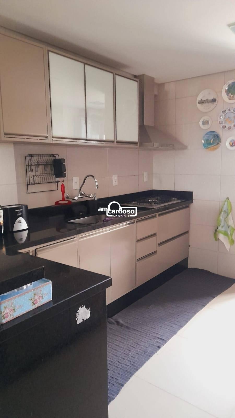 Apartamento com 3 quartos, 2 banheiros e 99m² à venda no bairro Vila Imbui, Cachoeirinha