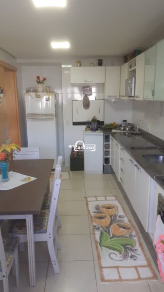 Apartamento com 3 quartos, 2 banheiros e 104m² à venda no bairro Cristo Redentor, Porto Alegre
