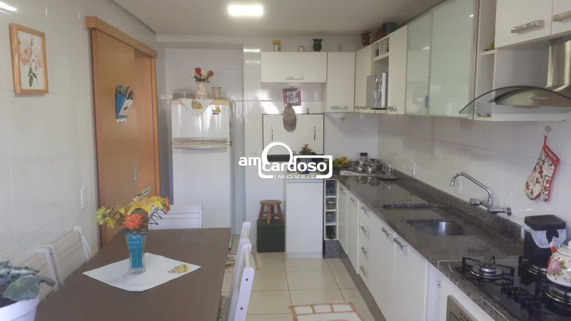Apartamento com 3 quartos, 2 banheiros e 104m² à venda no bairro Cristo Redentor, Porto Alegre