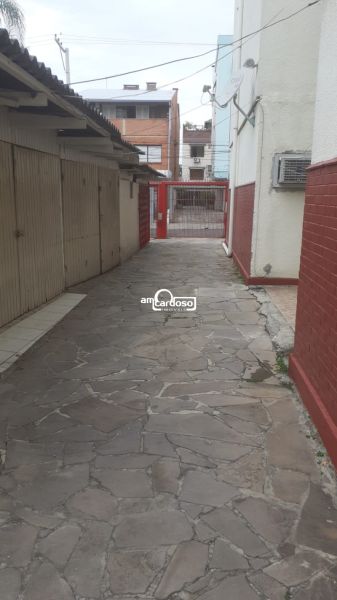 Apartamento com 2 quartos, 1 banheiro e 70m² à venda no bairro Sao Sebastiao, Porto Alegre
