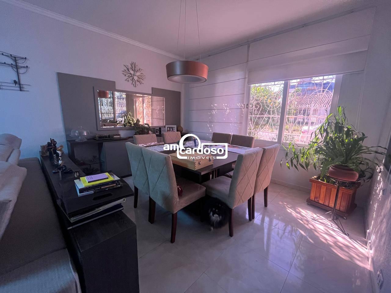 Casa com 2 quartos, 3 banheiros e 160m² à venda no bairro Sao Sebastiao, Porto Alegre