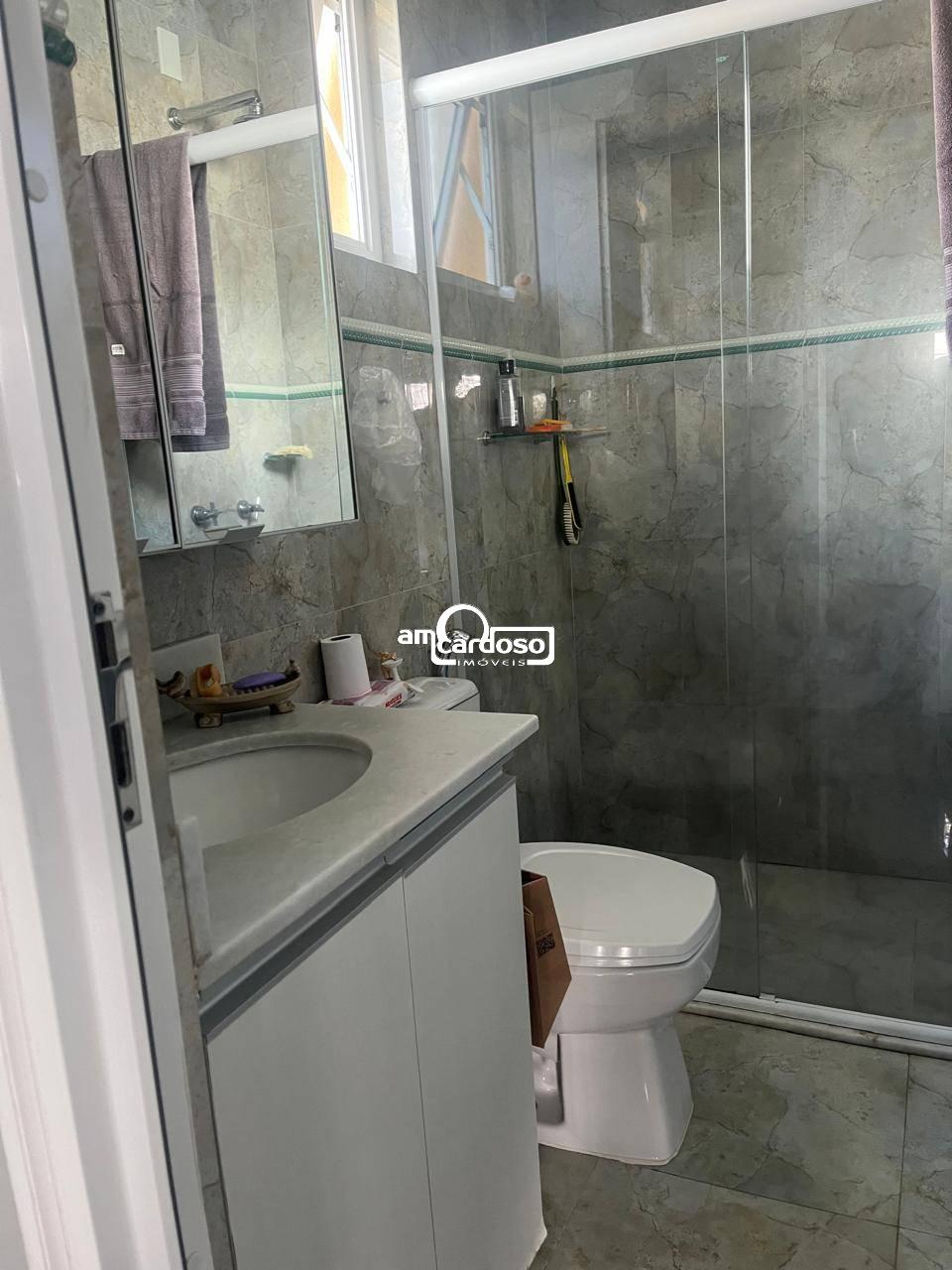 Casa com 2 quartos, 3 banheiros e 160m² à venda no bairro Sao Sebastiao, Porto Alegre
