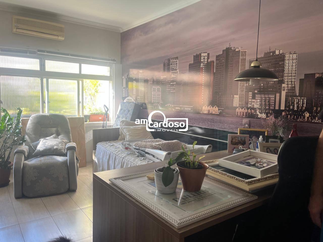 Casa com 2 quartos, 3 banheiros e 160m² à venda no bairro Sao Sebastiao, Porto Alegre