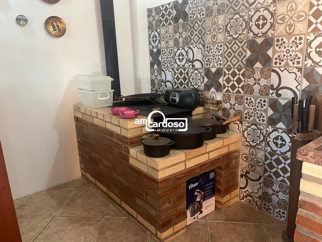 Casa com 2 quartos, 3 banheiros e 160m² à venda no bairro Sao Sebastiao, Porto Alegre