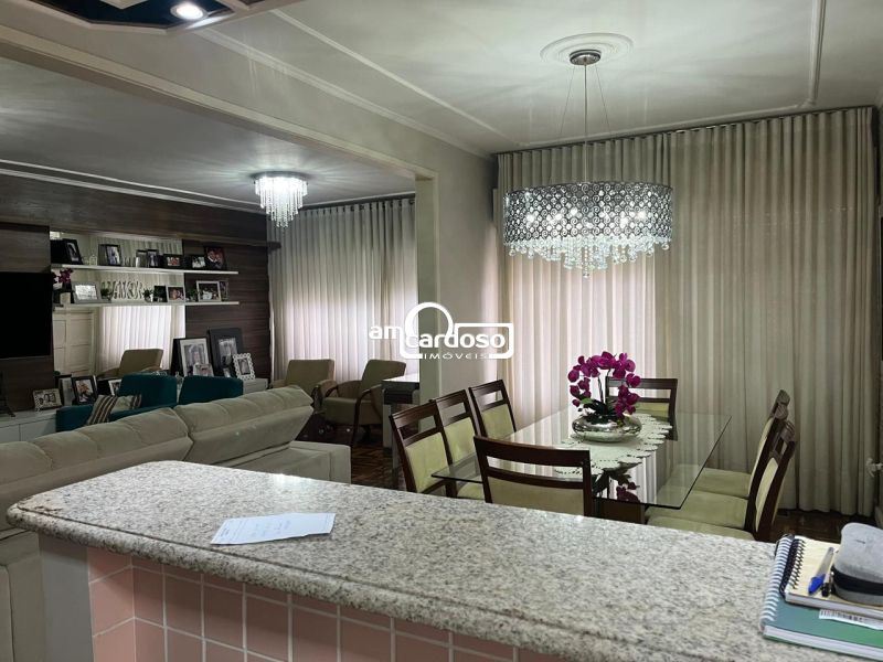 Casa com 3 quartos, 2 banheiros e 166m² à venda no bairro Sao Sebastiao, Porto Alegre