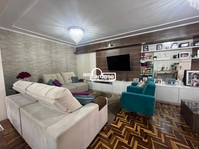 Casa com 3 quartos, 2 banheiros e 166m² à venda no bairro Sao Sebastiao, Porto Alegre