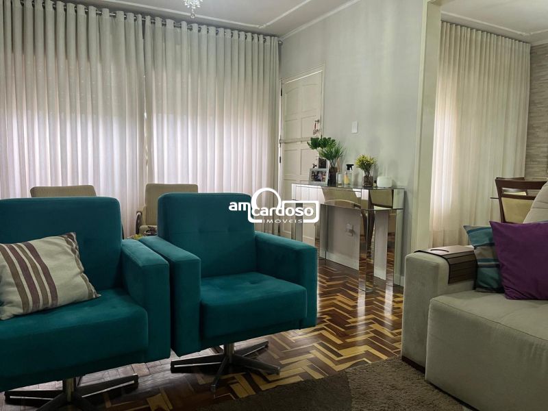 Casa com 3 quartos, 2 banheiros e 166m² à venda no bairro Sao Sebastiao, Porto Alegre