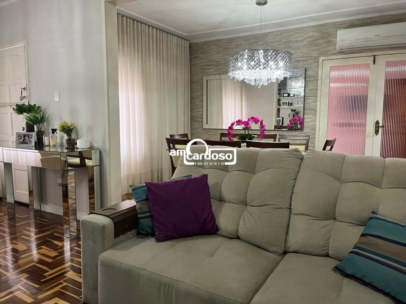 Casa com 3 quartos, 2 banheiros e 166m² à venda no bairro Sao Sebastiao, Porto Alegre