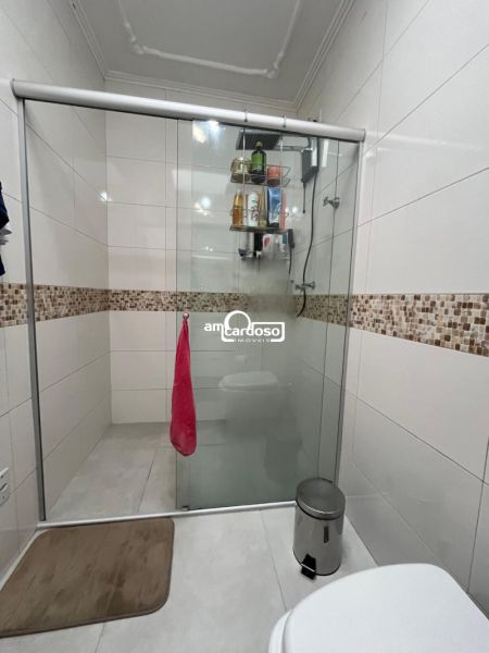 Casa com 3 quartos, 2 banheiros e 166m² à venda no bairro Sao Sebastiao, Porto Alegre