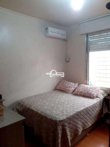 Casa com 3 quartos, 2 banheiros e 190m² à venda no bairro Sao Sebastiao, Porto Alegre