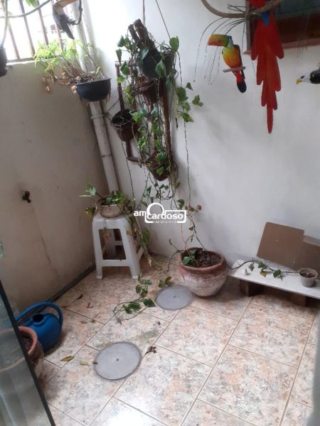 Casa com 3 quartos, 2 banheiros e 190m² à venda no bairro Sao Sebastiao, Porto Alegre