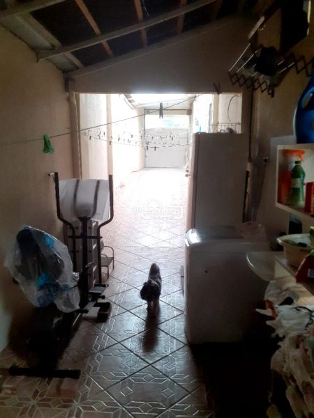 Casa com 3 quartos, 2 banheiros e 190m² à venda no bairro Sao Sebastiao, Porto Alegre