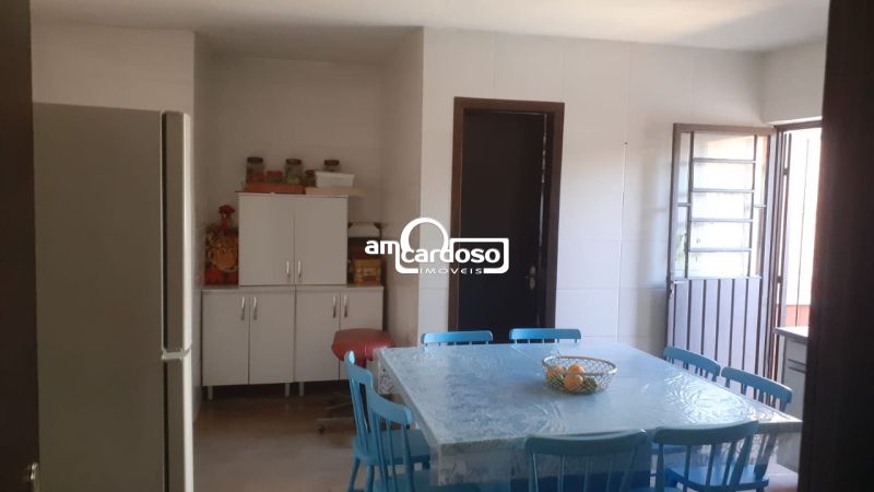Casa com 6 quartos, 7 banheiros e 258m² à venda no bairro Sao Sebastiao, Porto Alegre