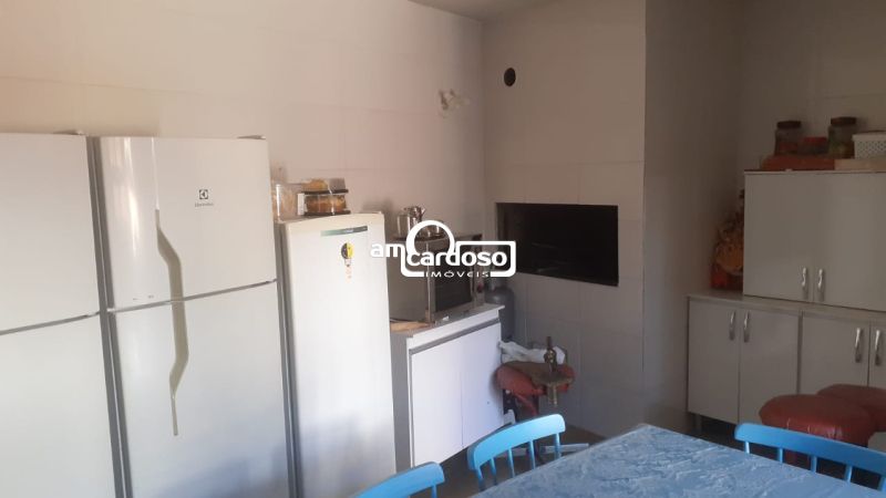 Casa com 6 quartos, 7 banheiros e 258m² à venda no bairro Sao Sebastiao, Porto Alegre